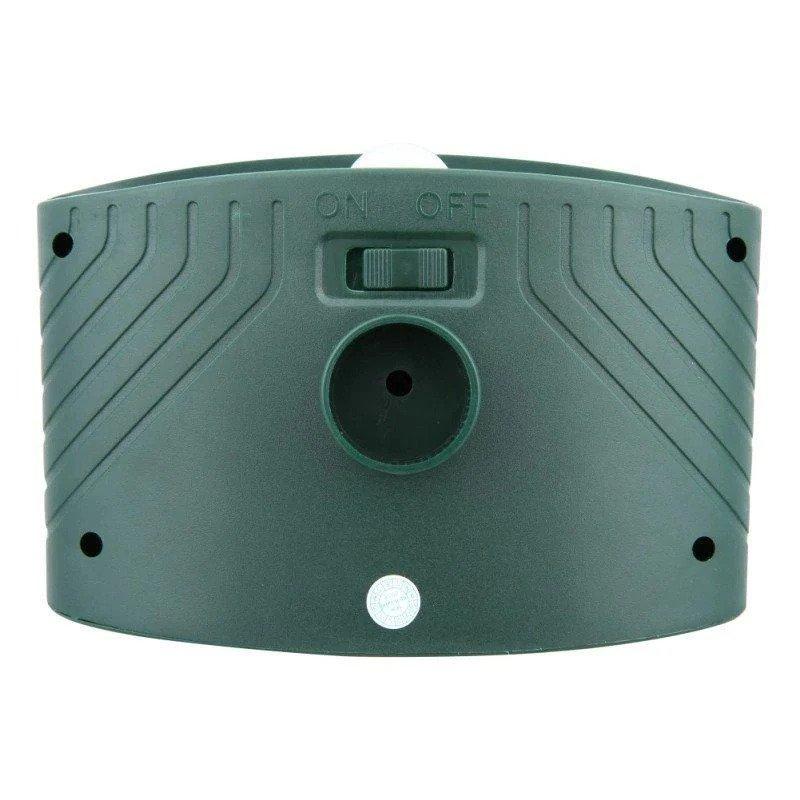 Ultrasonic Deer Repeller - PACK OF 6 - Solar Powered - Flashing Light- Get Rid of Deer in 48 Hours or It's FREE